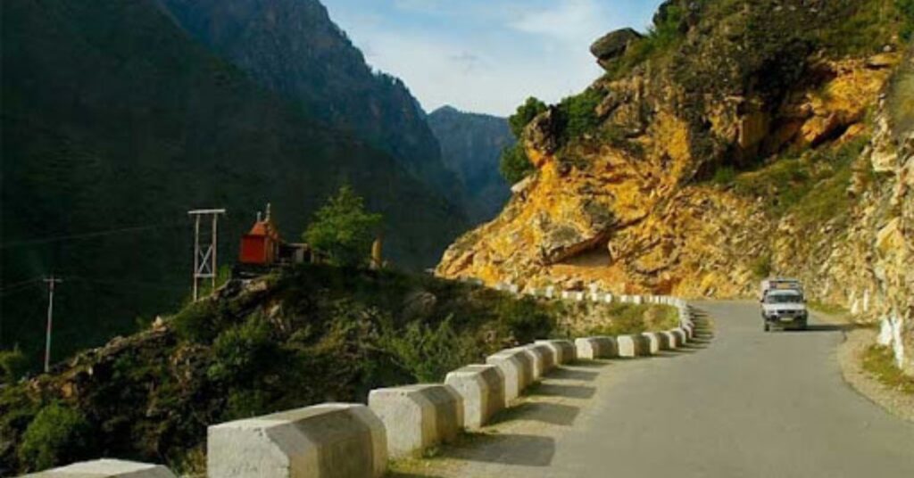 How to Reach Manali